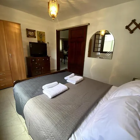 Cozy Retreat By The Sea Semesterbostad *