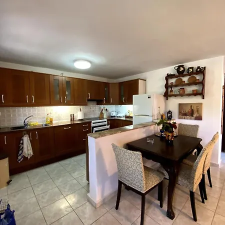 Cozy Retreat By The Sea Nea Irakleia